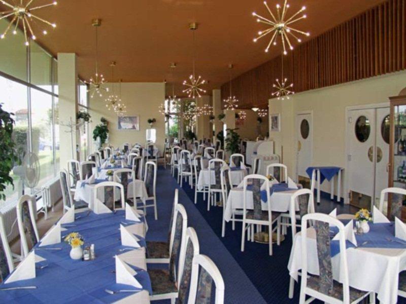 Hotel ILF Prag Exterior foto