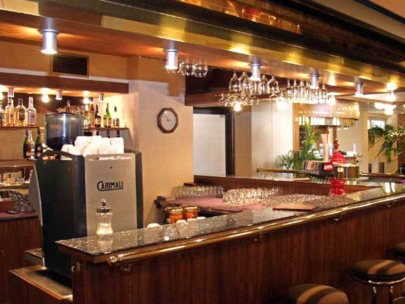 Hotel ILF Prag Exterior foto
